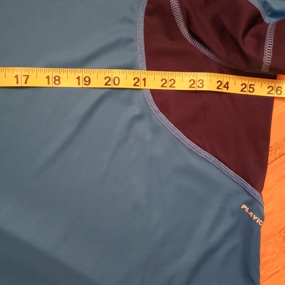 REEBOK- blue tee - Picture 8 of 9